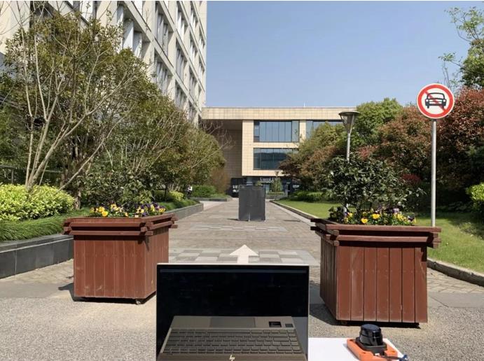 激光雷达室外黑色物体检测